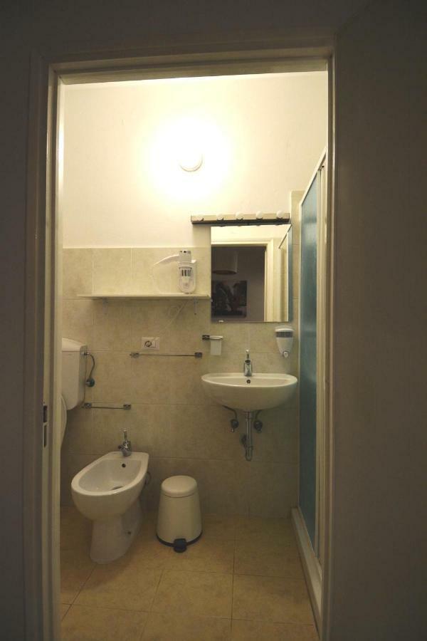 Residence Da Gio Modena Bagian luar foto